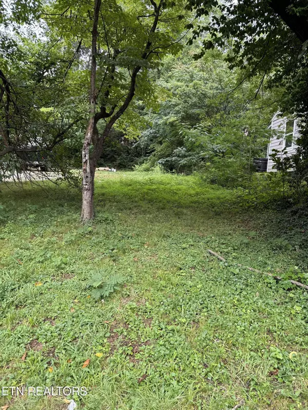 4216 Mccalla Ave, Knoxville, TN 37914