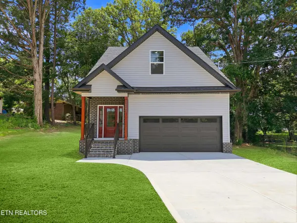 1401 Rosalyn DR, Knoxville, TN 37914