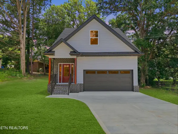 1401 Rosalyn DR, Knoxville, TN 37914