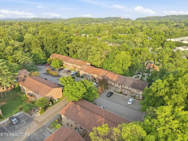 810 Highland DR #802, Knoxville, TN 37912