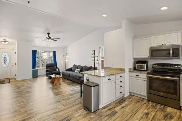 16491 Betty DR, La Pine, OR 97739