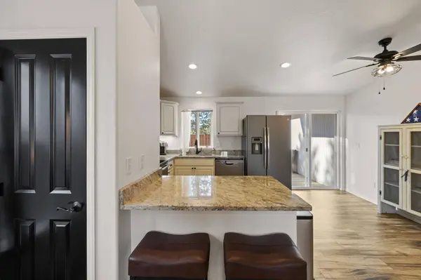 16491 Betty DR, La Pine, OR 97739