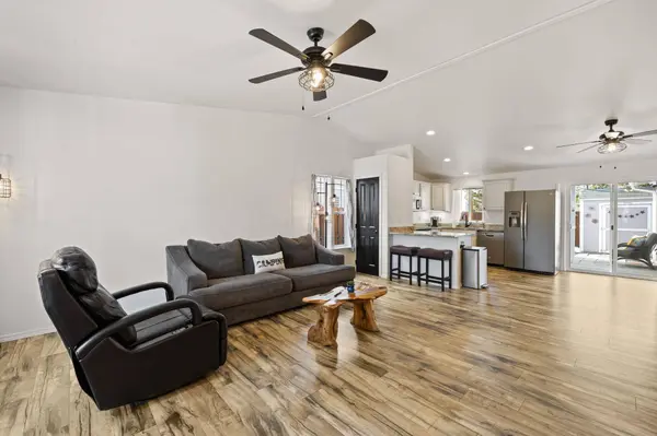 16491 Betty DR, La Pine, OR 97739