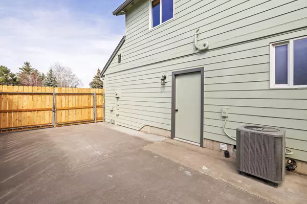 1288 Providence DR, Bend, OR 97701