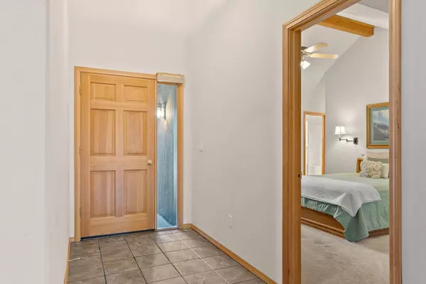 19910 Quail Pine LOOP, Bend, OR 97702