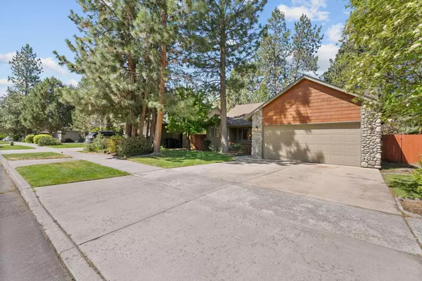 19910 Quail Pine LOOP, Bend, OR 97702