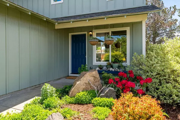 2490 Cascade Mountain AVE, Redmond, OR 97756