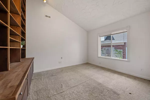 21421 Belknap DR, Bend, OR 97701