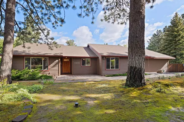 21034 Woodhaven AVE, Bend, OR 97702