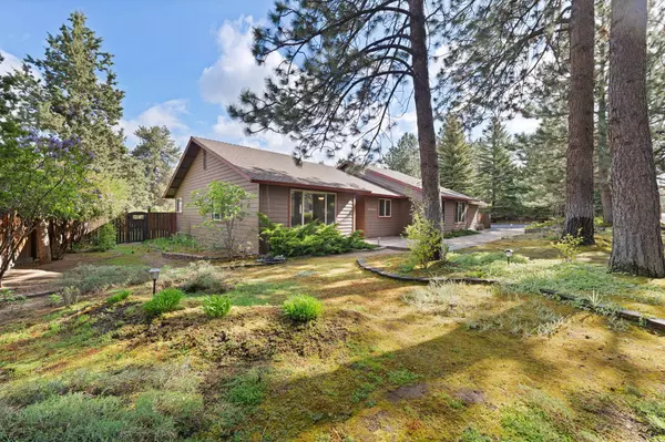 21034 Woodhaven AVE, Bend, OR 97702