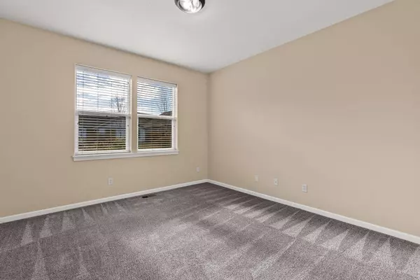 1981 Larch AVE, Redmond, OR 97756