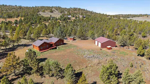 19554 Osprey RD, Prineville, OR 97754