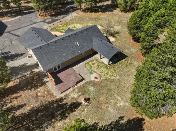 52220 Dorrance Meadow RD, La Pine, OR 97739