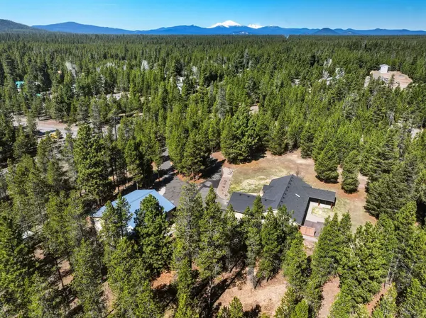 52220 Dorrance Meadow RD, La Pine, OR 97739