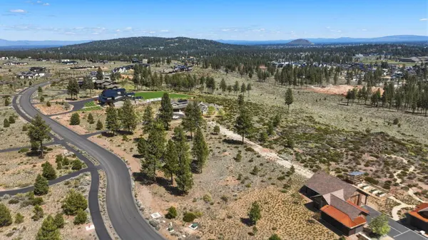 18835 Ridgeline DR, Bend, OR 97703