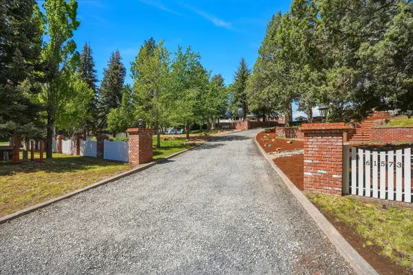 61573 Lake DR, Bend, OR 97702