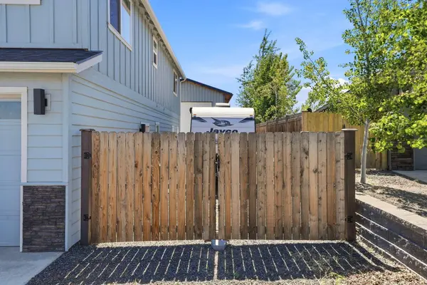 4722 Zenith AVE, Redmond, OR 97756