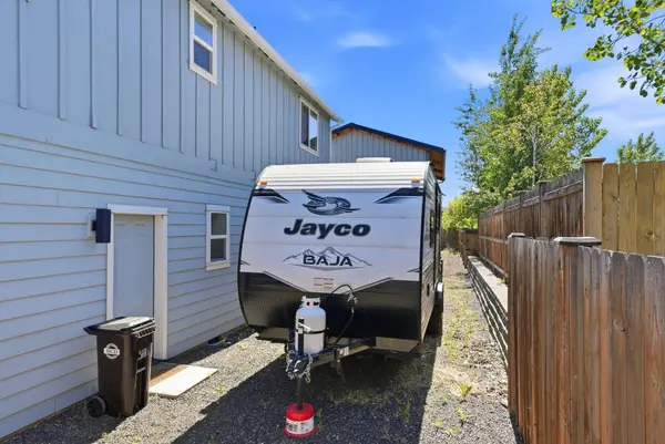 4722 Zenith AVE, Redmond, OR 97756