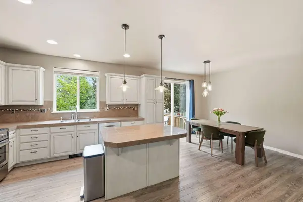 61302 Huckleberry PL, Bend, OR 97702