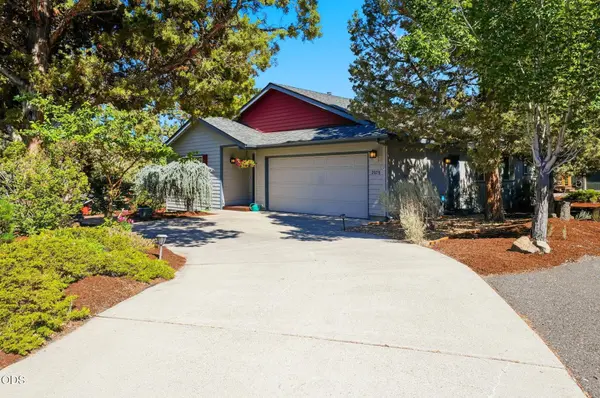 2058 Hollow Tree LN, Bend, OR 97701