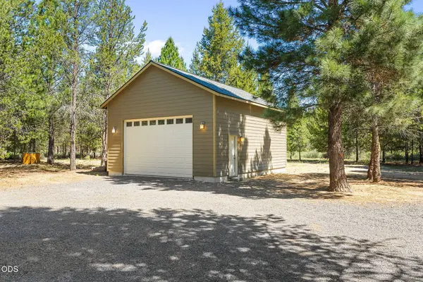 147853 Mabel DR, La Pine, OR 97739