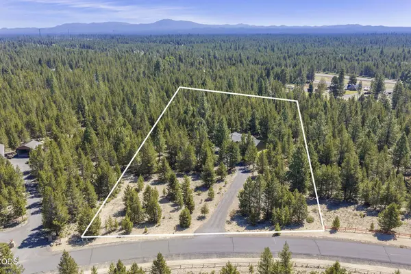147853 Mabel DR, La Pine, OR 97739