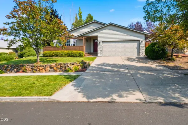 3314 Palmer DR