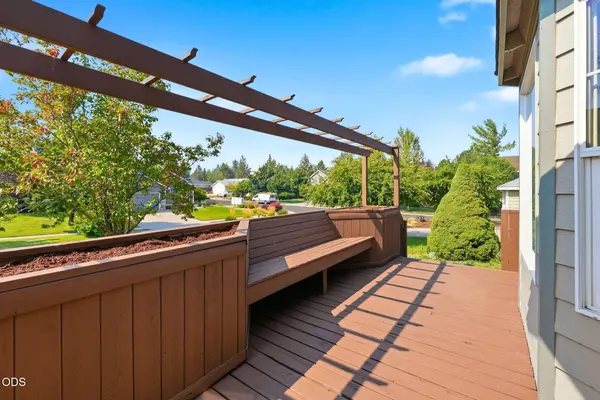 3314 Palmer DR, Bend, OR 97701