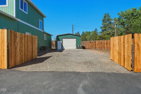 2813 North Pilot Butte DR, Bend, OR 97701