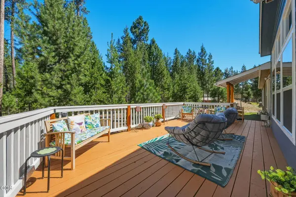 51646 Pine Loop DR, La Pine, OR 97739