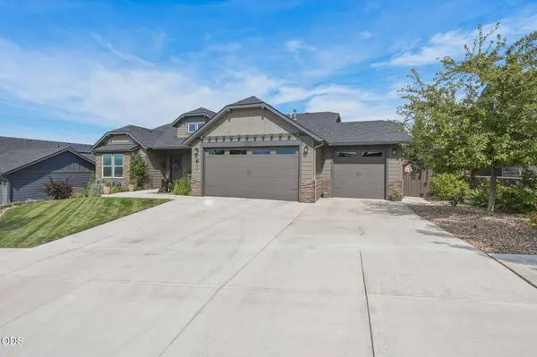 2440 43rd PL, Redmond, OR 97756