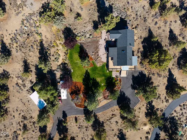 21042 Robin AVE, Bend, OR 97703