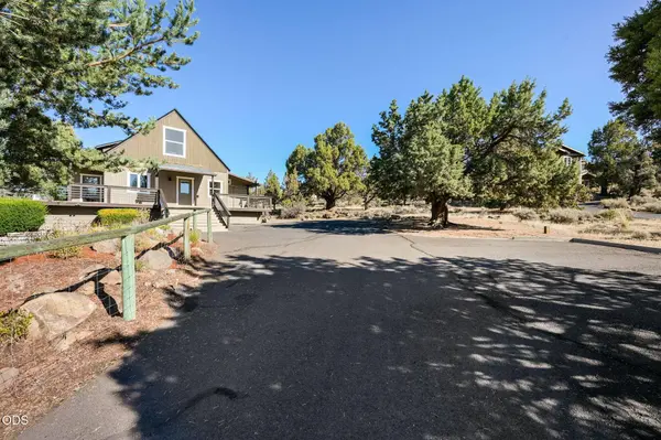 21042 Robin AVE, Bend, OR 97703