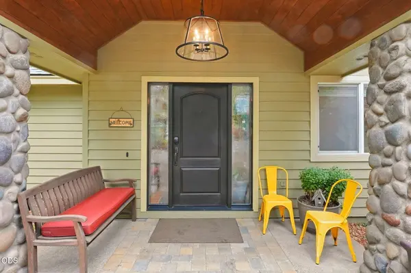1267 Austin CT, Bend, OR 97703
