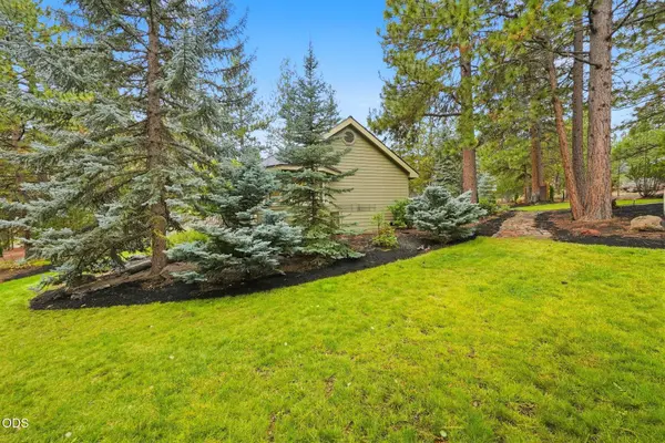 1267 Austin CT, Bend, OR 97703