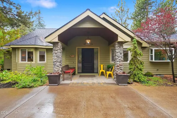 1267 Austin CT, Bend, OR 97703