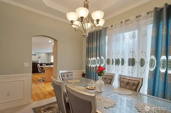 12612 SE 261 ST, Kent, WA 98030