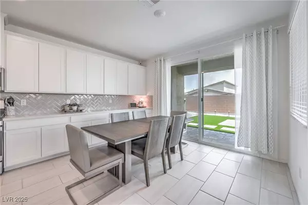 9595 Camelback Creek DR, Las Vegas, NV 89178