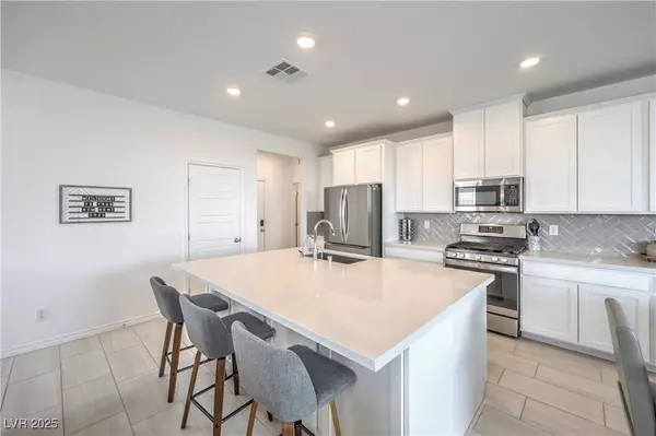 9595 Camelback Creek DR, Las Vegas, NV 89178