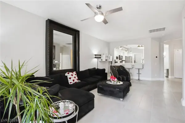 8648 Deering Bay DR, Las Vegas, NV 89131