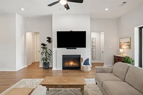 803 Spicewood Trails DR, Spicewood, TX 78669