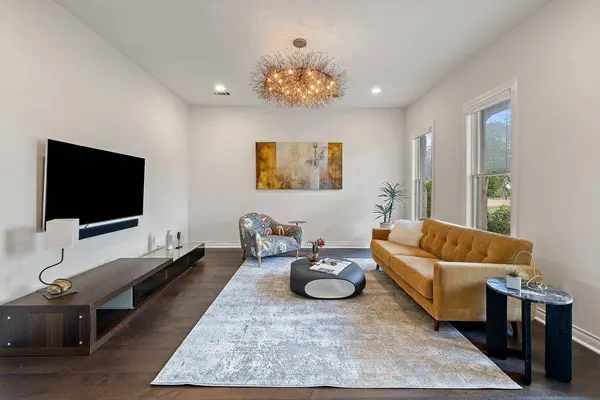 6216 Northern Dancer DR, Austin, TX 78746