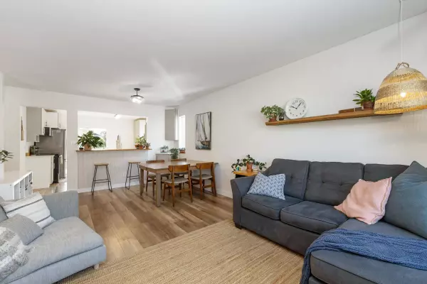 20350 Ospring ST, Maple Ridge, BC V2X 1K6