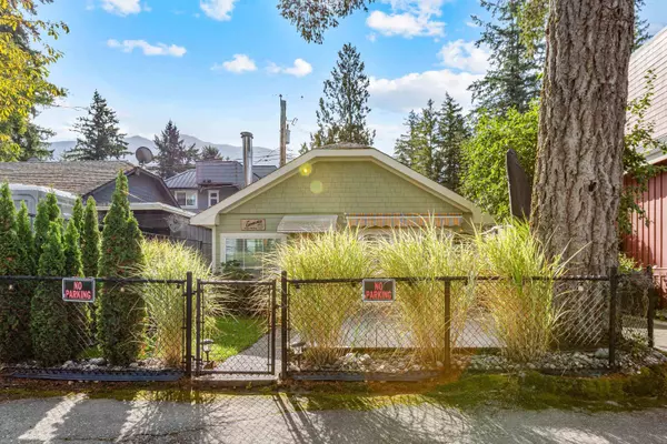 279 Fir ST, Chilliwack, BC V2R 4Y5