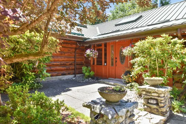 9921 Watt ST, Mission, BC V2V 0B6