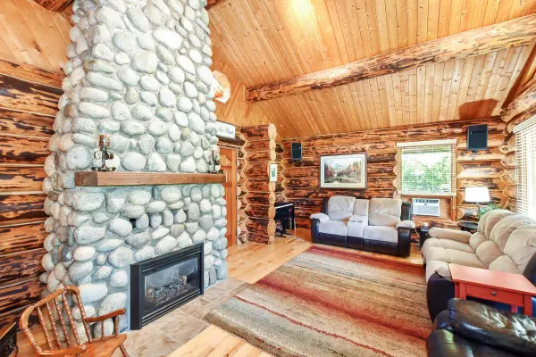 9921 Watt ST, Mission, BC V2V 0B6