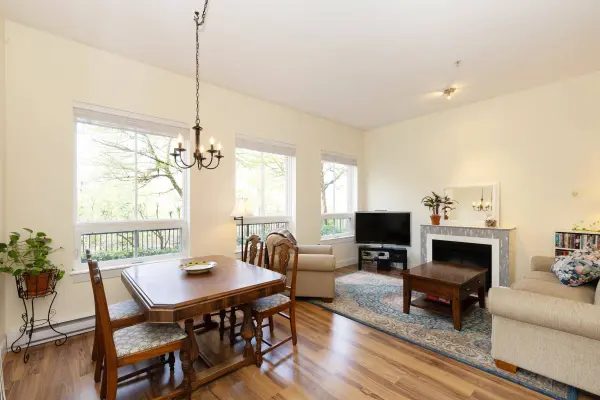 12283 224 ST #107, Maple Ridge, BC V2X 8Z3