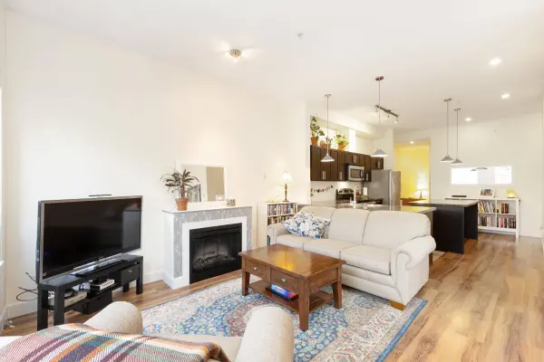 12283 224 ST #107, Maple Ridge, BC V2X 8Z3