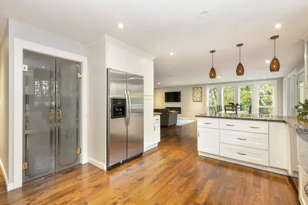 24445 104 AVE, Maple Ridge, BC V2W 1J2