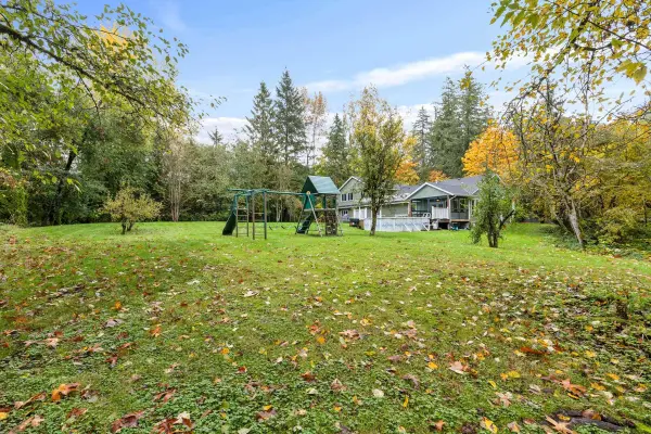 24445 104 AVE, Maple Ridge, BC V2W 1J2